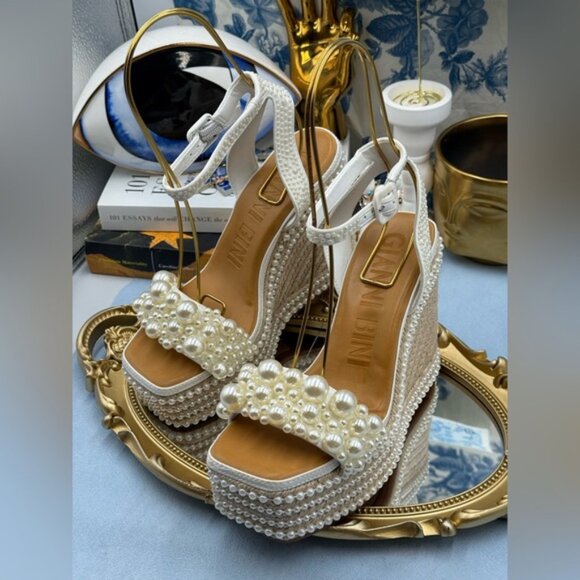 🆕 GIANNI BINI 🧿 NWOB Savanna Pearl Ornamented Platform Wedge Sandals, Sz 6.5 - Picture 8 of 16